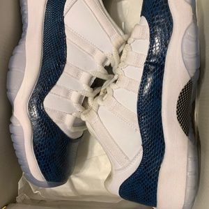 Jordan 11 snakeskin